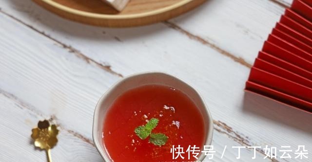 特色|老北京夏季特色小吃,三伏天吃上一碗西瓜酪,消暑又解渴!