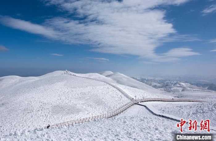 童话世界|雪落“贵州屋脊”韭菜坪 宛如冰雪童话世界