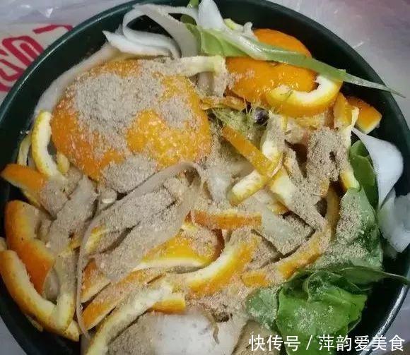 路边捡点它,开水一烫扔盆里,养花10年不烂根!