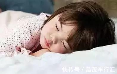 孩子|孩子为什么会反复积食?儿科医生:无非就是4种原因,妈妈要明白