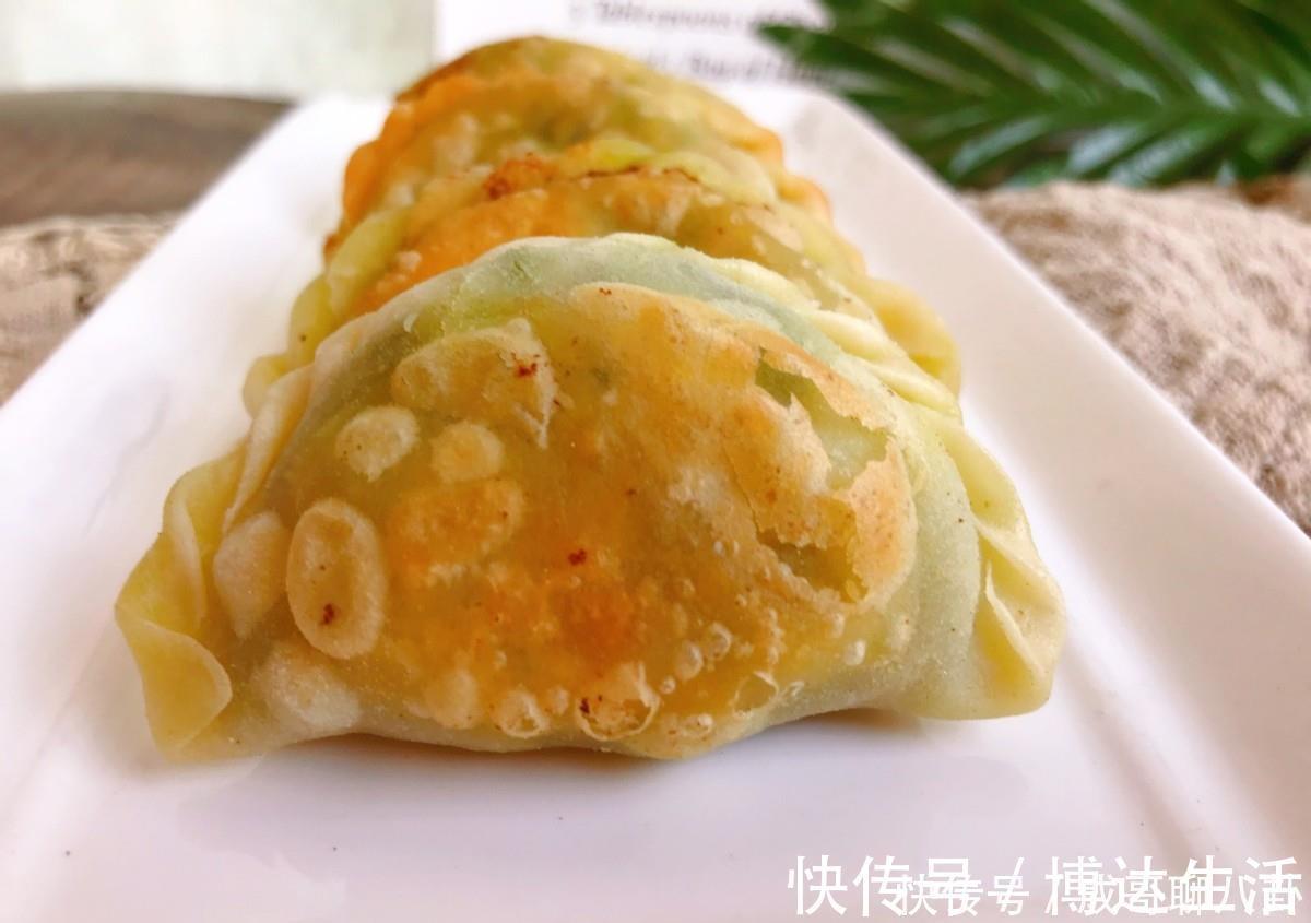 调味料|爱吃韭菜盒子的看过来,学会这个做法就够了,个个薄皮大馅真美味