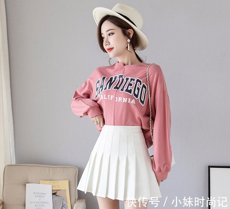 格子|短款高腰百褶裙的5款潮流穿搭,照着穿清新又减龄!