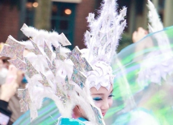 底薪|陈语嫣褪去明星光环,迪士尼三千底薪糊口,杨超越的运气与实力