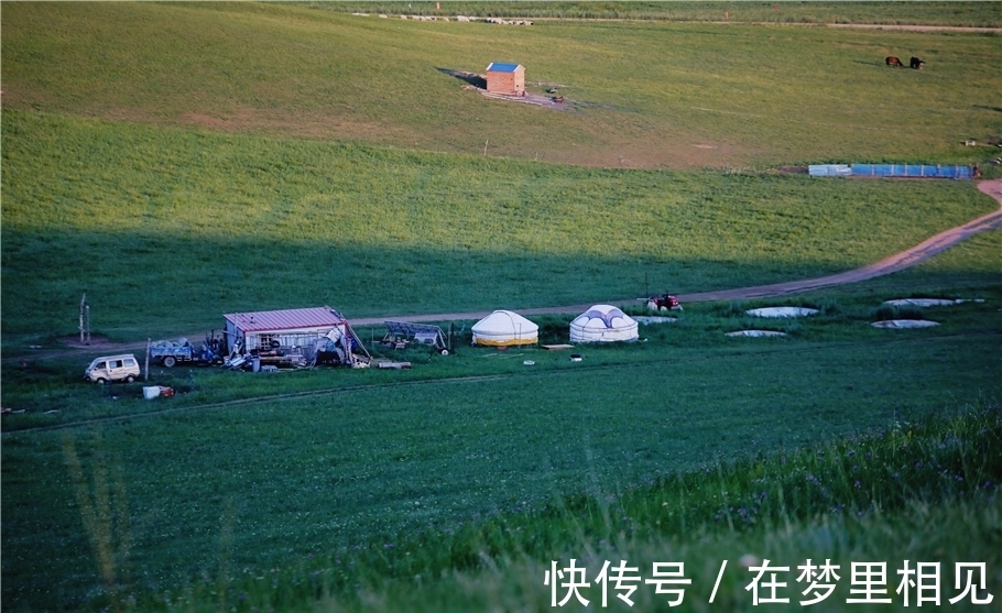 青山依依|草原上这么大的蒙古包，纯手工不用一个螺丝，半小时就可以搭建完