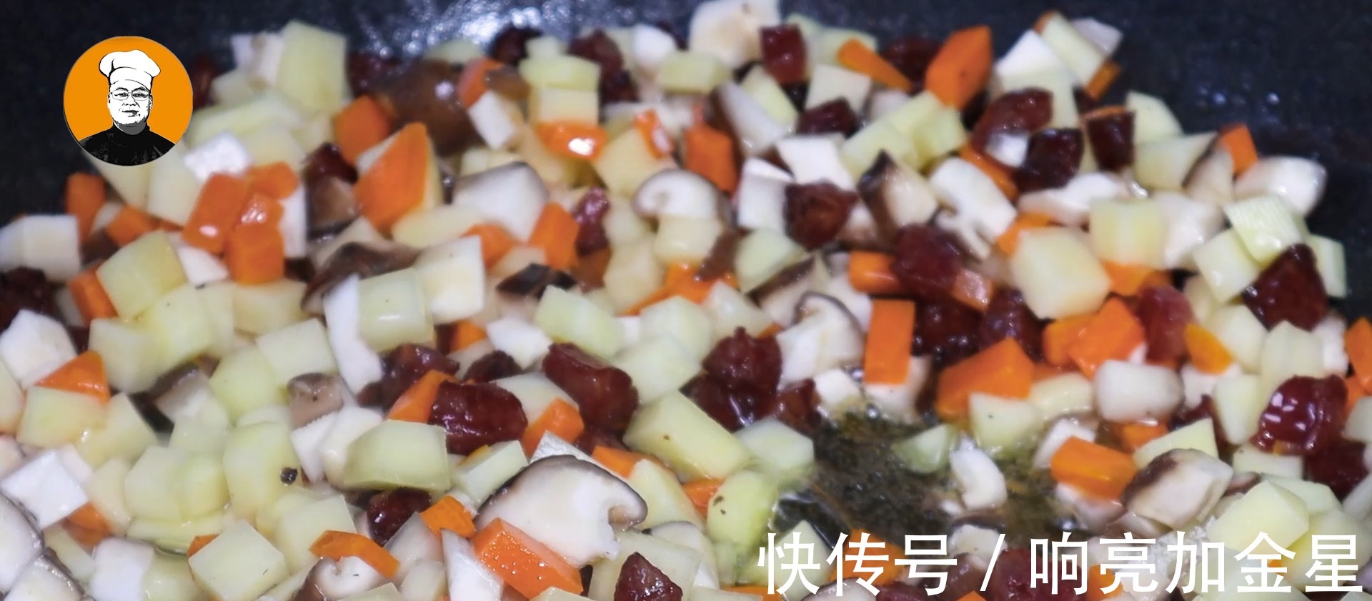 天气变冷,学会这锅懒人焖饭太方便了,饭菜一锅出,营养又美味!