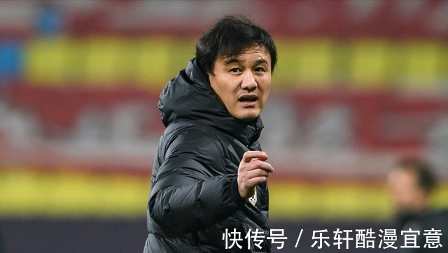 海港|山东泰山勇夺双冠王的背后,明面是郝伟换人的神奇,实则另有其因