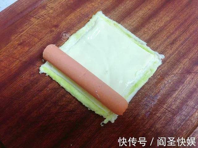 快手|最近超火的快手早餐，卷一卷5分钟出锅，一口一个真过瘾，好吃
