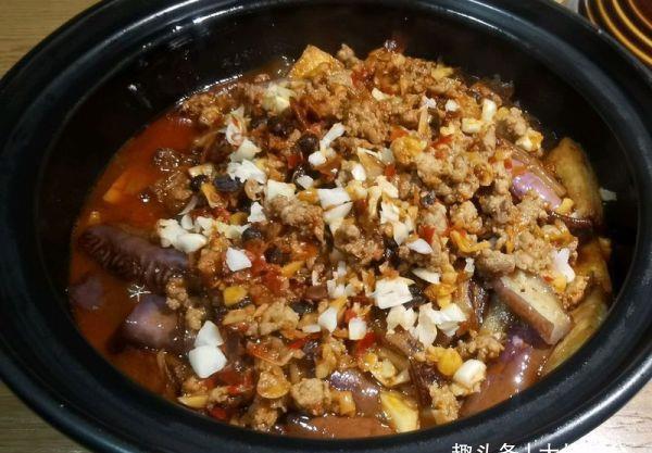深夜食堂|餐厅必点的茄子豆腐煲，在家也能做
