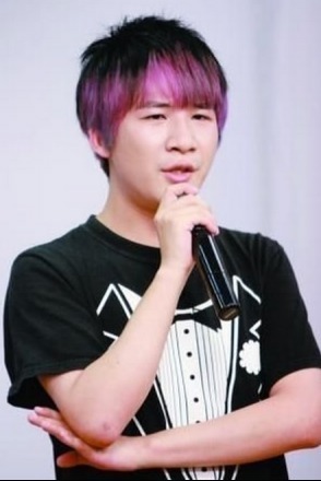 被觀眾揭穿假唱時(shí)的窘狀,那英惱羞,韓紅自己打臉,周筆暢最機(jī)智