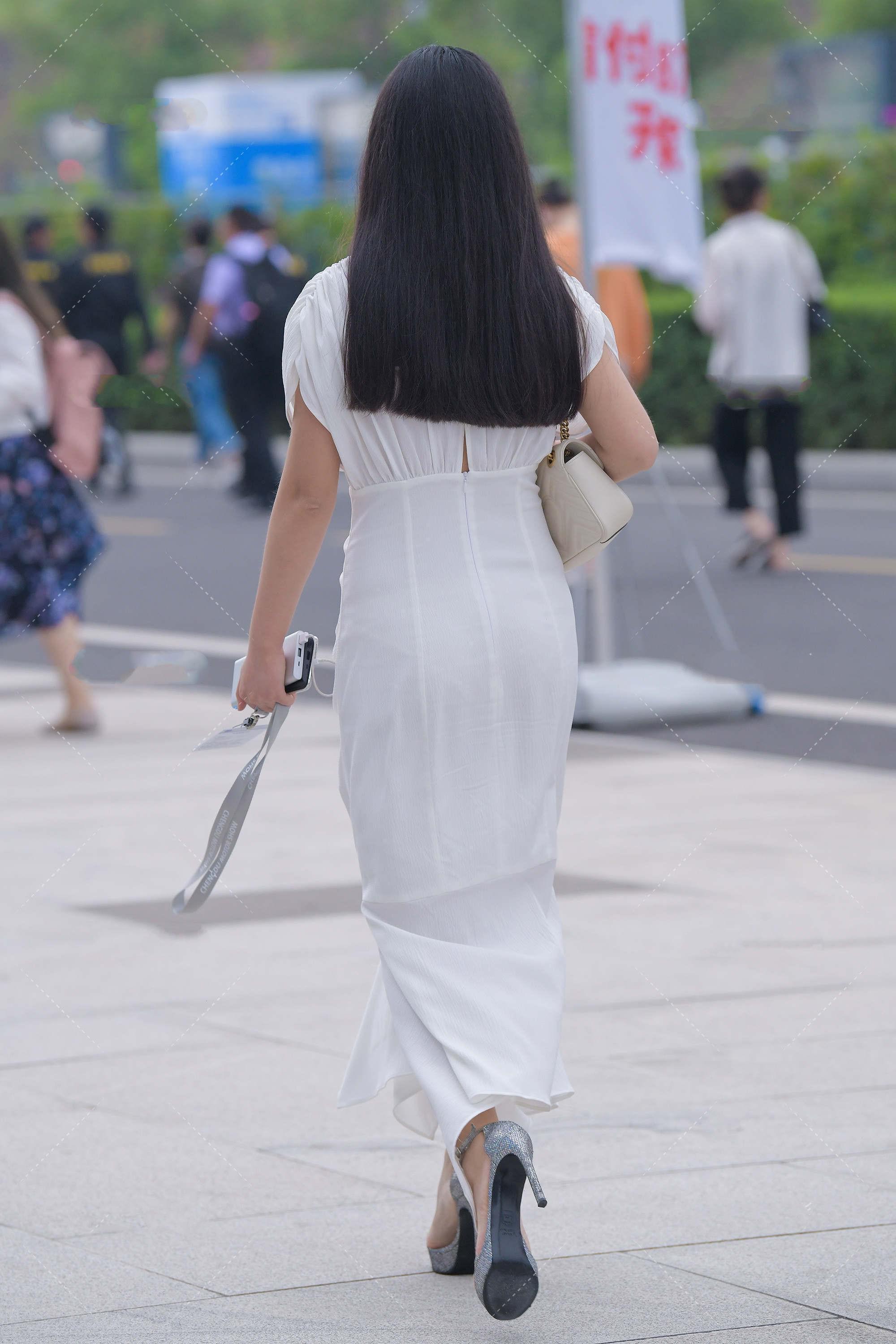 小姐姐|仙气十足的鱼尾裙, 简约大方好搭配, 温柔女生穿搭