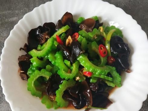 苦味儿|它是脂肪最怕的一道菜，天热要多吃，每周吃三次都嫌少，吃不够！