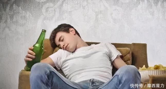 甲状腺结节不会无故产生的，很可能与5个习惯有关系，你有就改掉