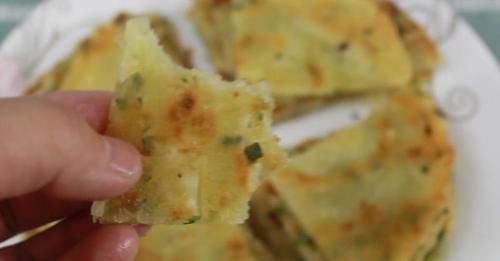  面粉|以后早餐就吃这个饼，又酥又香咬一口满嘴香，每次做了都嫌少