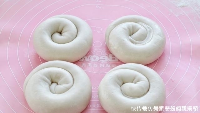 剂子|家常烙饼做法，外酥内软又筋道，比油条健康，学会可以出门摆摊了