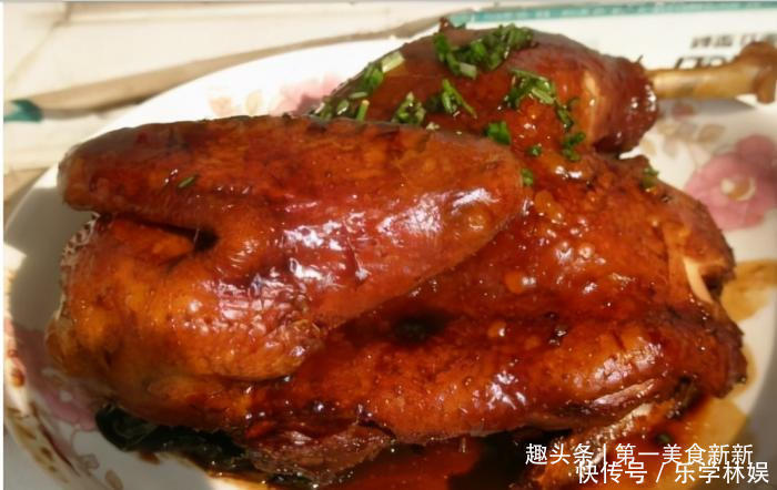 酱油鸡做法,香喷喷的,教你简单做。