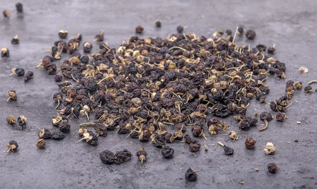 银耳|枸杞泡水不放它，养生效果全白搭！养肝润肺是一绝，这个季节绝不能错过