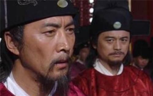 极刑|清官回乡告老，却连回家路费也凑不齐，皇帝得知后大怒：处以极刑