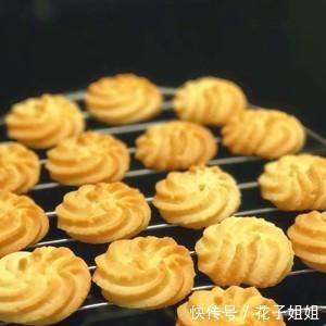  奶茶|这么美好日子里面，我们一起来做曲奇饼，喝杯奶茶好了！