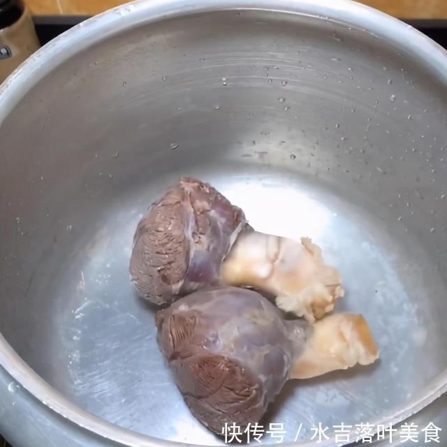 关键中|秘制酱牛肉家庭版,牛肉紧实又入味,制作方法非常简单
