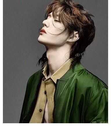 神情|《街舞》王一博另有使命！眼界不同以往了，神情变得严肃