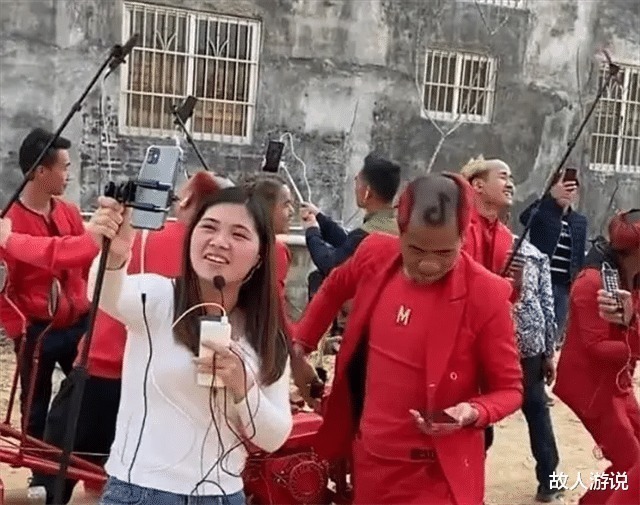 中书协&郁钧剑丑书是对中国书法的亵渎,解散中书协势在必行