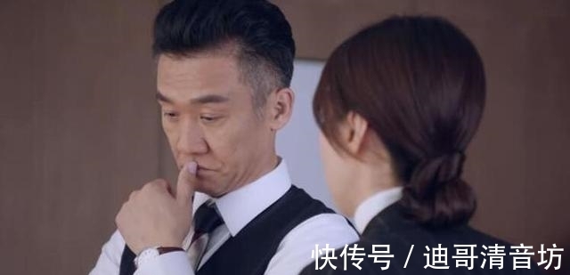 陳小春看一集《突圍》,就給黃志忠打電話提建議,原因笑翻全場(chǎng)