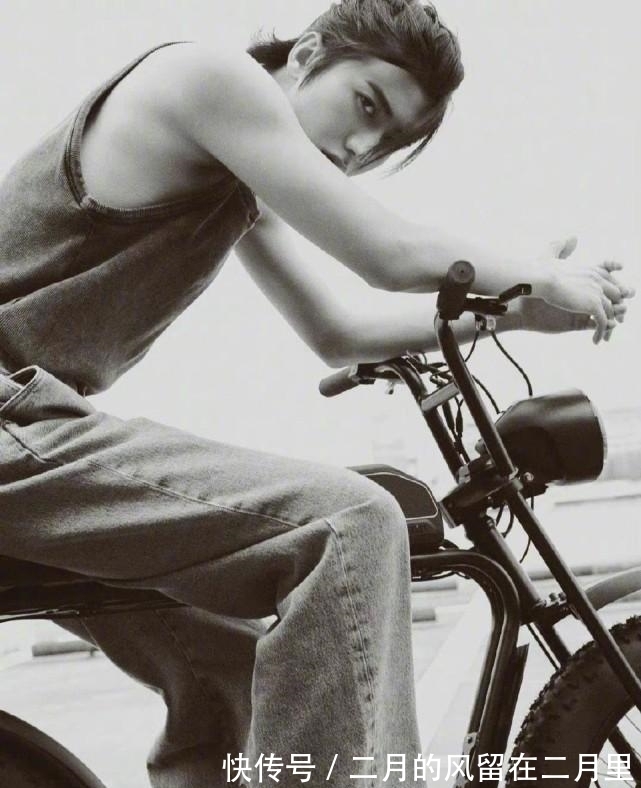 杂志|蔡徐坤全新杂志曝光，首次挑战硬汉风格，这个风格hold住了吗