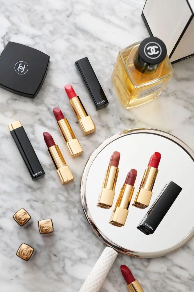 皮肤黄还懒得化妆？你需要这几支显白的素颜口红