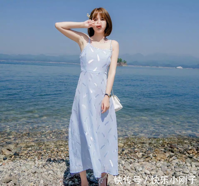 有气质|蓝色系连衣裙,黄皮小姐姐超显白,清新有气质、淡雅吸睛,你有吗