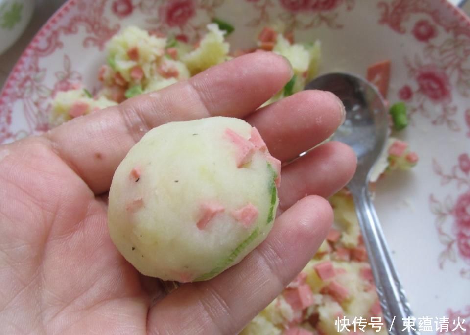 换个做法吃土豆,比薯条更营养更受欢迎,一滴油不放,好吃不上火