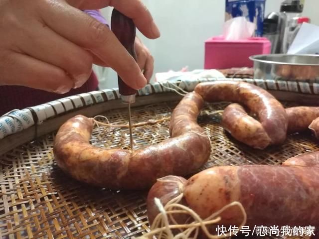  喜欢|要过年啦!喜欢吃香肠和腊肉的朋友，麻辣香肠风干腊肉在家做起来