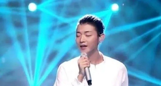 正式開打白巖松譏評娛圈底線,京圈多位明星被扒底,國家出手了