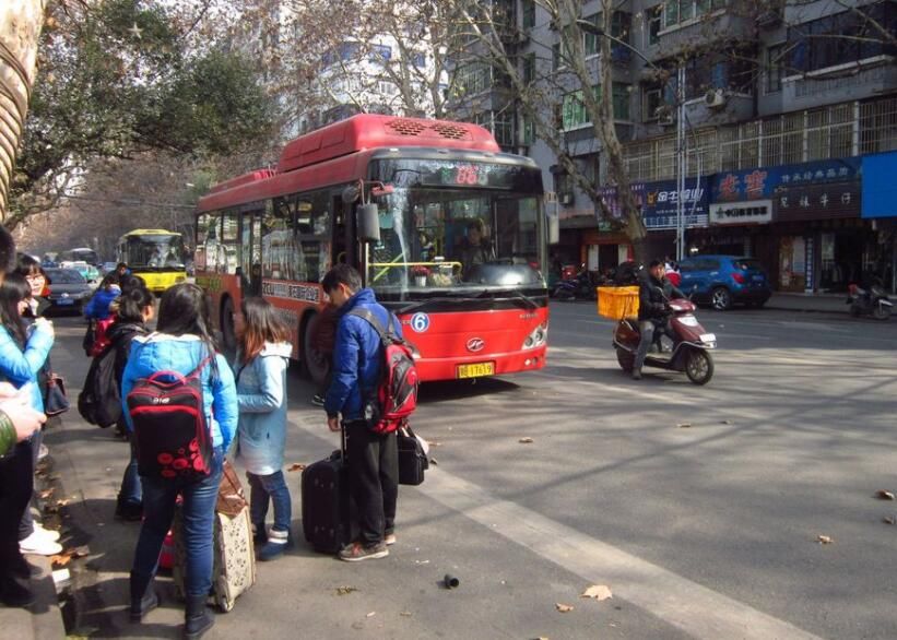 欢喜|教育部通知：大中小学寒假提前，有人欢喜有人忧，家长坐不住了