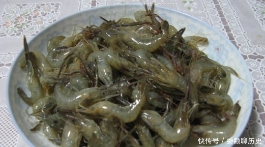 炒鸡蛋|韭菜别再炒鸡蛋了!教你3步,韭菜和“它”一起炒,美味还补钙!