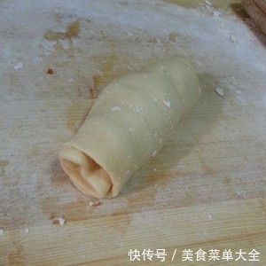 在家都可以做的牛肉锅盔,以后在也不用出去外面排队啦。还不赶紧来学习一下?