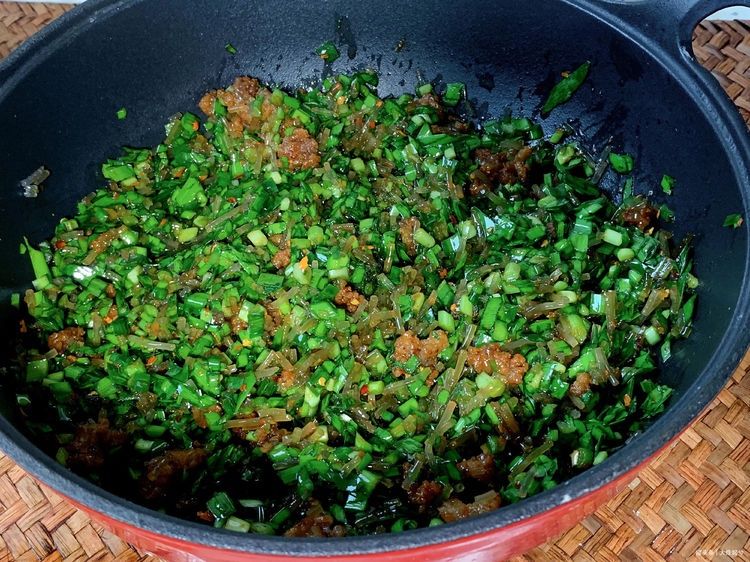 学会了可以摆摊的韭菜粉丝煎包教程，简单好学，内附馅料配方