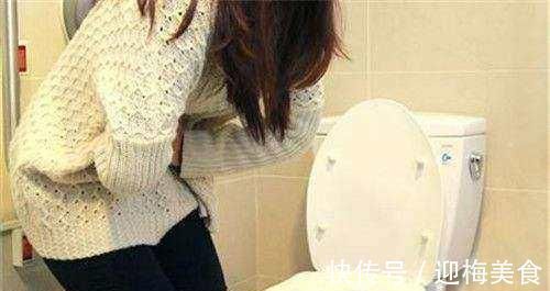 加速体|大便干燥还腹胀?多吃5种食物,润肠通便,或能告别老便秘