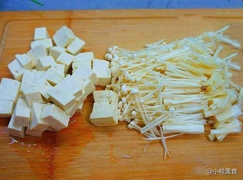 香菇|豆腐跟它一起煮,清热润燥营养开胃,夏天来一碗比肉好吃