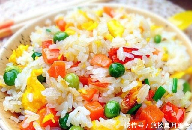这样炒蛋炒饭十分好吃,而且极其简单,没那么复杂
