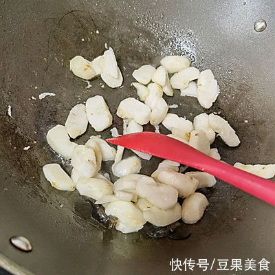 水淀粉|营养和美味，都在这道荸荠炒木耳里