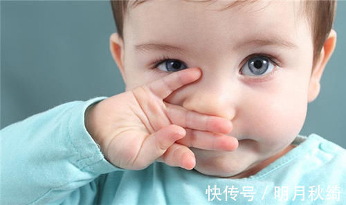 干燥|孩子流鼻血怎么办?多数家长第一步就错,捏住这里比仰头更止血