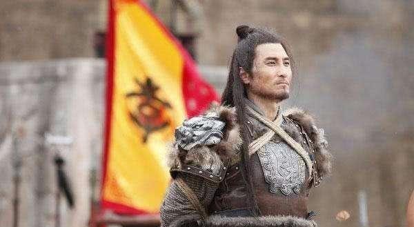 王世充|隋末一猛将被李世民斩首，死前吃下一块肉，百年后子孙为其报仇