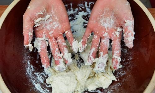 诀窍|无论和什么面,牢记2个手法,面再软都不粘手,老师傅诀窍真实用