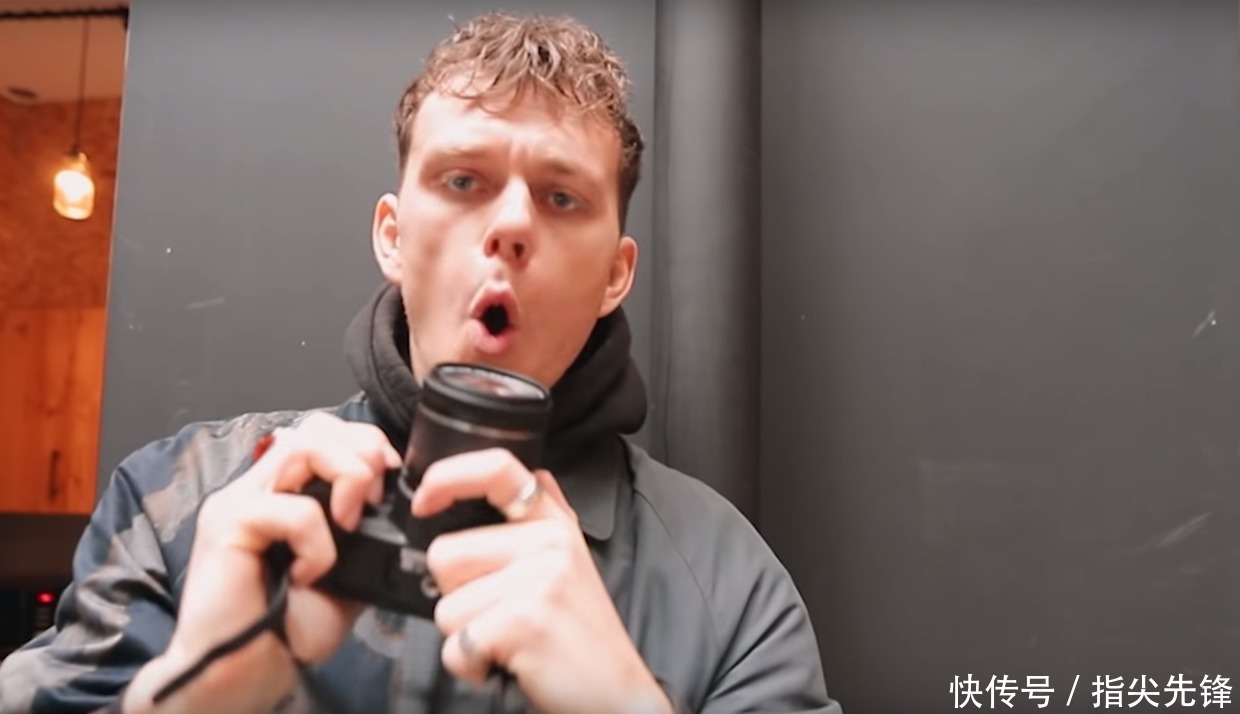 100块把土鳖宅男变鲜肉超模,英国俩沙雕小哥把时尚圈玩坏了