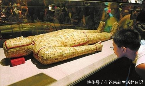 金缕玉衣|汉朝古墓被盗,盗墓贼却留下绝世国宝,专家惊呼有眼无珠