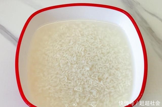 面包蛋糕吃腻了吗用蒸锅做大米糕,半斤米做10个,放凉也不回缩