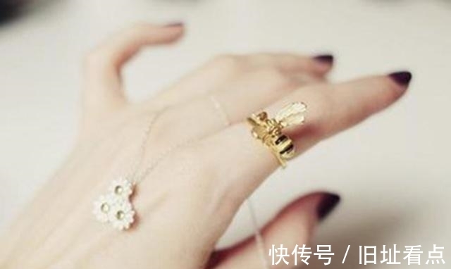 沐浴露 女孩子戴金戒指,牢记这“3不要”,看完不再犯“糊涂”
