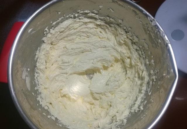 这曲奇香酥可口人人爱吃,自己做很简单,跟我做,百分百成功