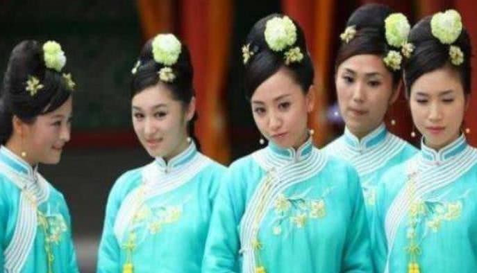 朱元璋|朱元璋深夜仍在批奏折,宫女进来送了热粥,为何因此丧命