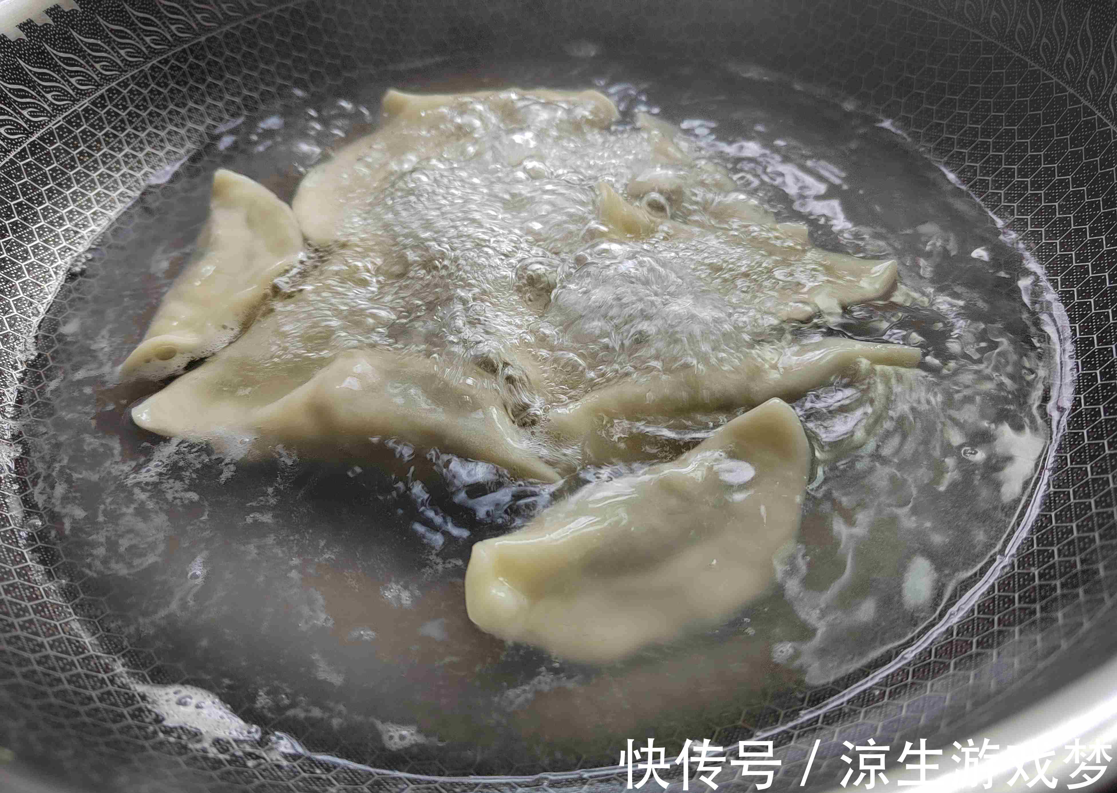 蔬菜中的“人参”，叶子营养极高，霜降后正鲜嫩，包饺子太香了！